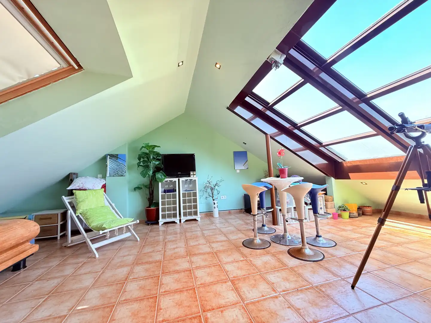 Sala de estar de Casa adosada en venta en Alfoz de Lloredo con Calefacción, Jardín privado y Terraza