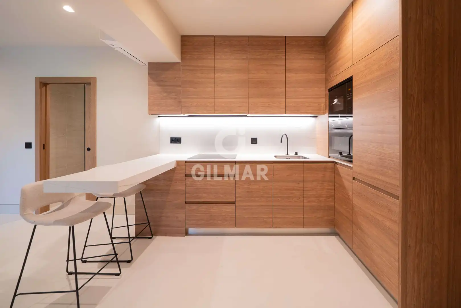 Kitchen of Flat for sale in Madrid  with Heating, Furnished and Balcony
