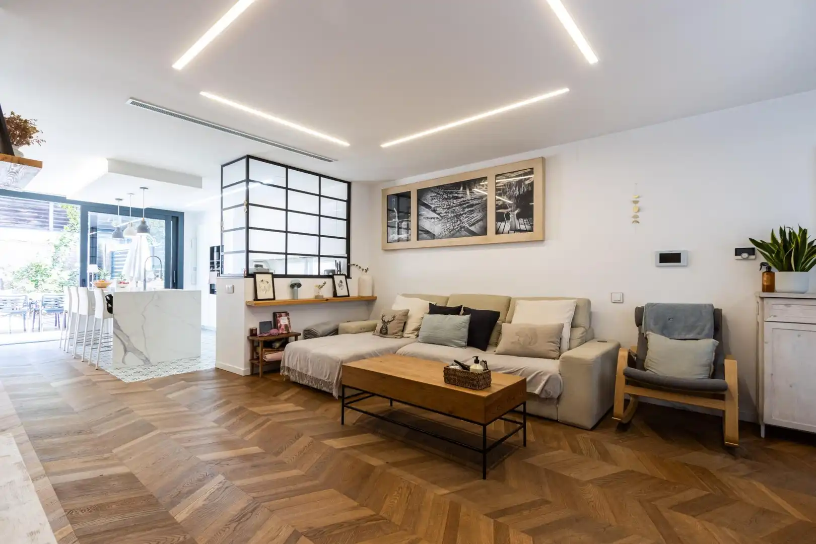 Sala d'estar de Casa o xalet en venda en Sant Llorenç Savall amb Calefacció, Jardí privat i Parquet