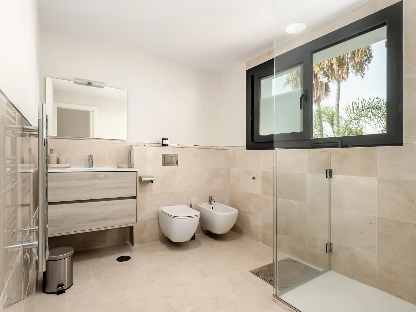 Baño de Casa o chalet en venta en Marbella con Aire acondicionado, Calefacción y Piscina