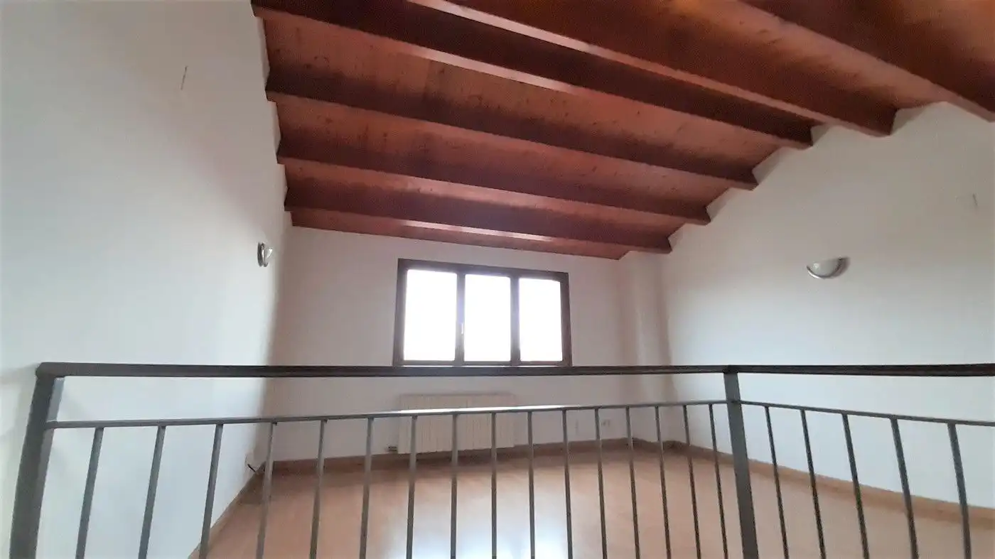 Einfamilien-Reihenhaus zum Verkauf in Moià mit Heizung, Terrasse und Abstellraum