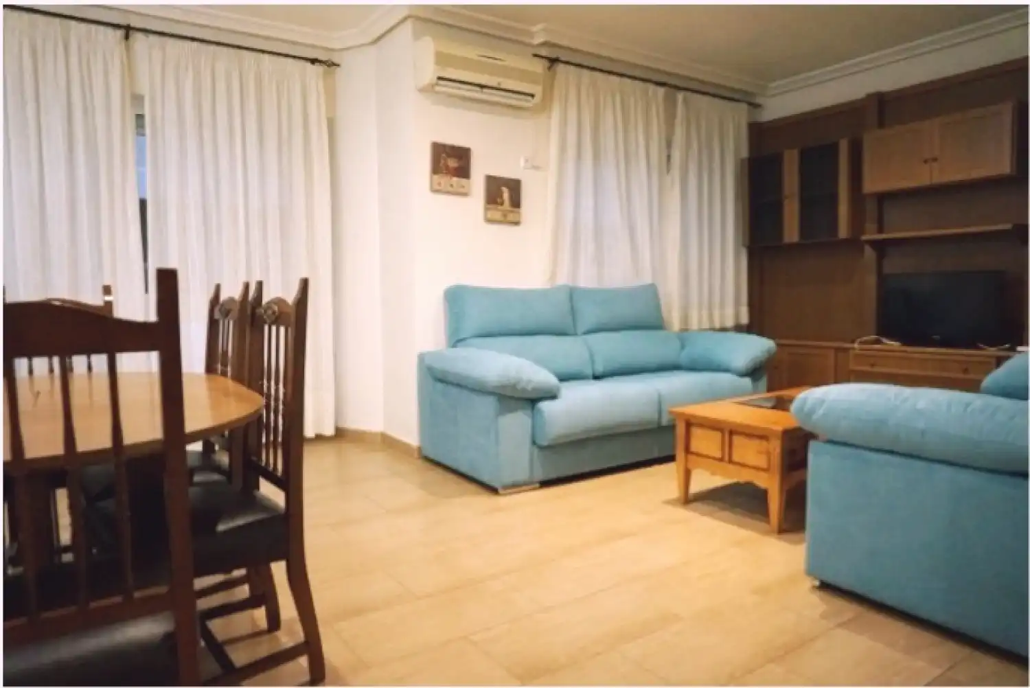 Living room of Flat for rent in  Murcia Capital  with Air Conditioner, Furnished and Washing machine