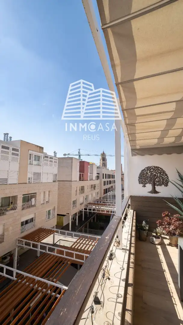 Exterior view of Duplexes for sale in Reus  with Air Conditioner, Terrace and Swimming Pool