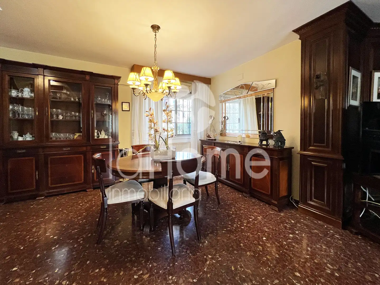 Comedor de Casa o chalet en venta en Paterna con Aire acondicionado, Calefacción y Jardín privado