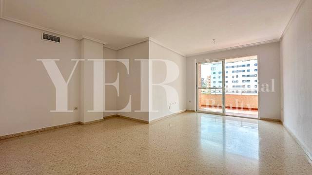 Piso en Venta en Calle Enric Valor, 2 en Playa de San Juan