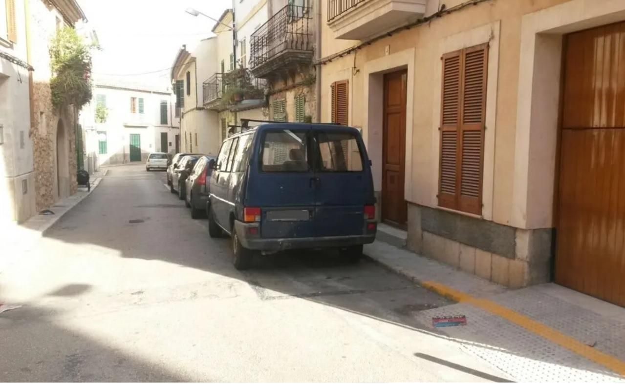 Vista exterior de Edifici en venda en Inca