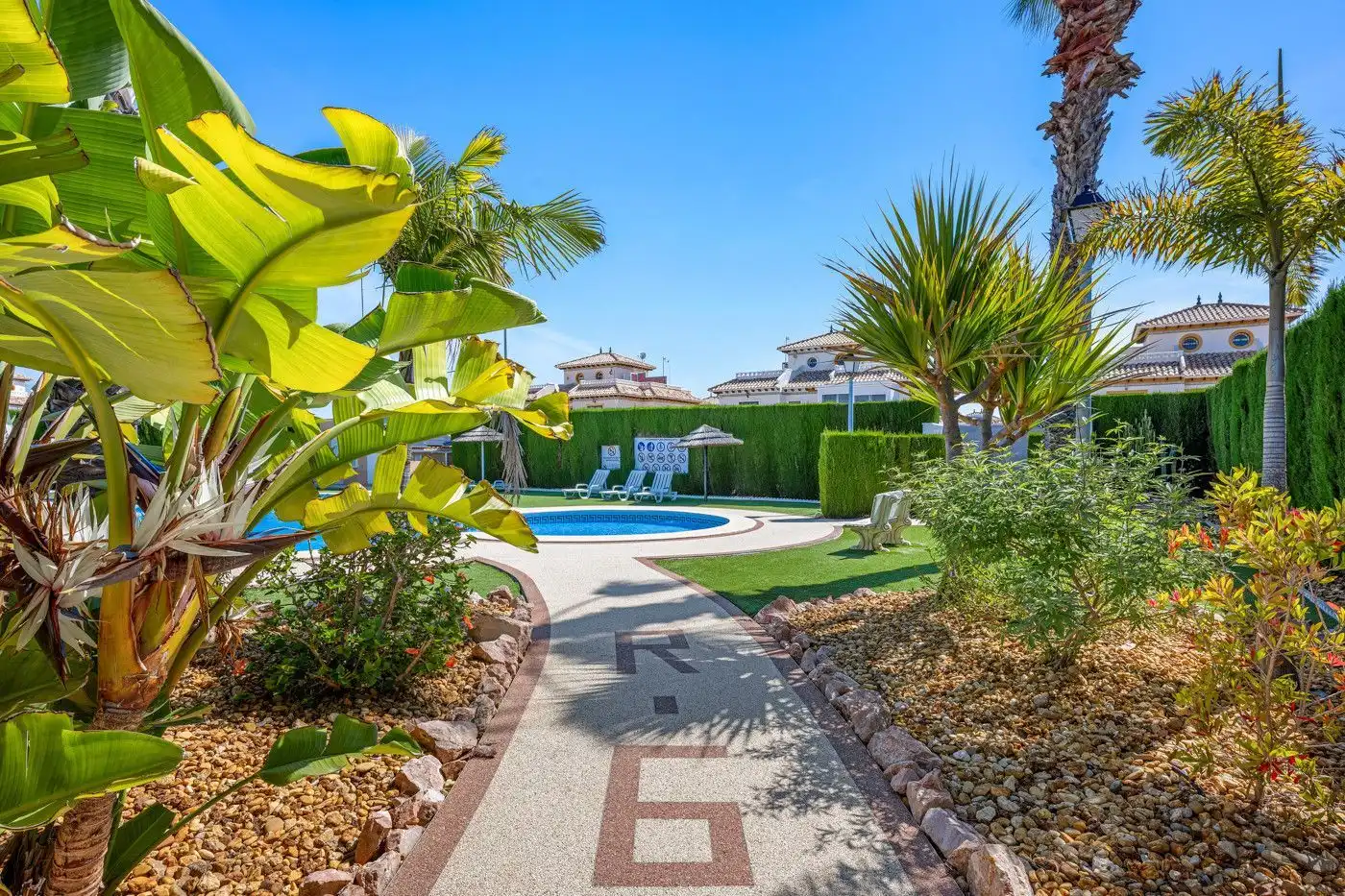 Piscina de Casa adosada en venta en Orihuela con Aire acondicionado, Jardín privado y Terraza