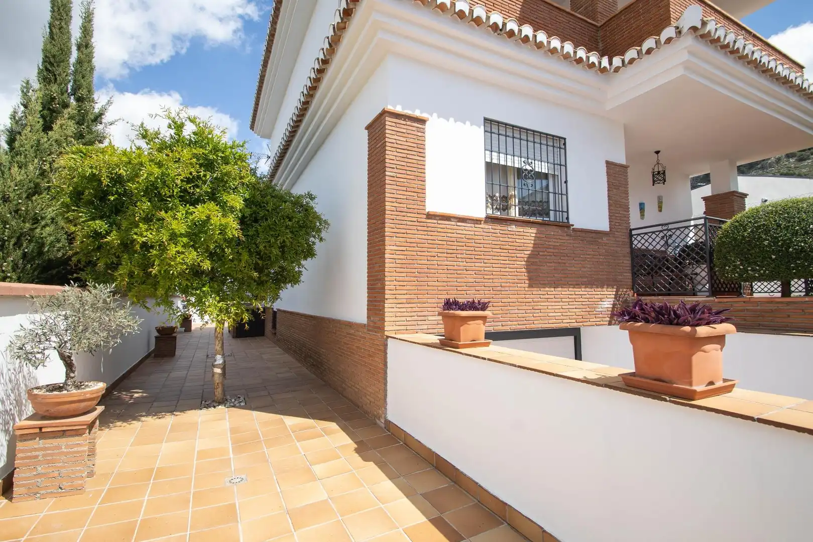 Vista exterior de Casa o xalet en venda en Nívar amb Aire condicionat, Calefacció i Jardí privat