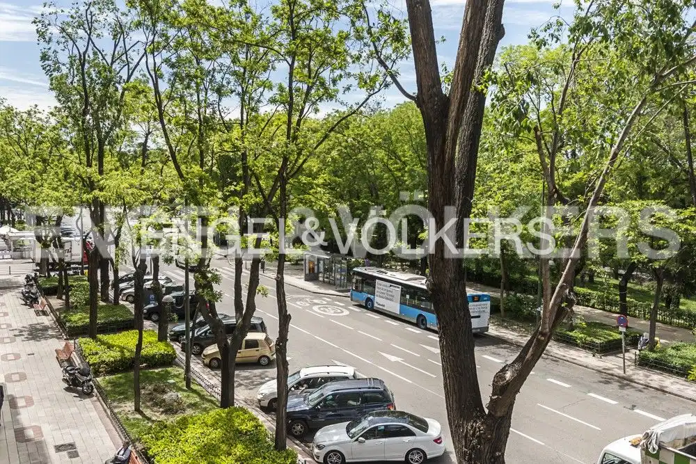 Exterior view of Flat for rent in Madrid  with Air Conditioner, Heating and Terrace