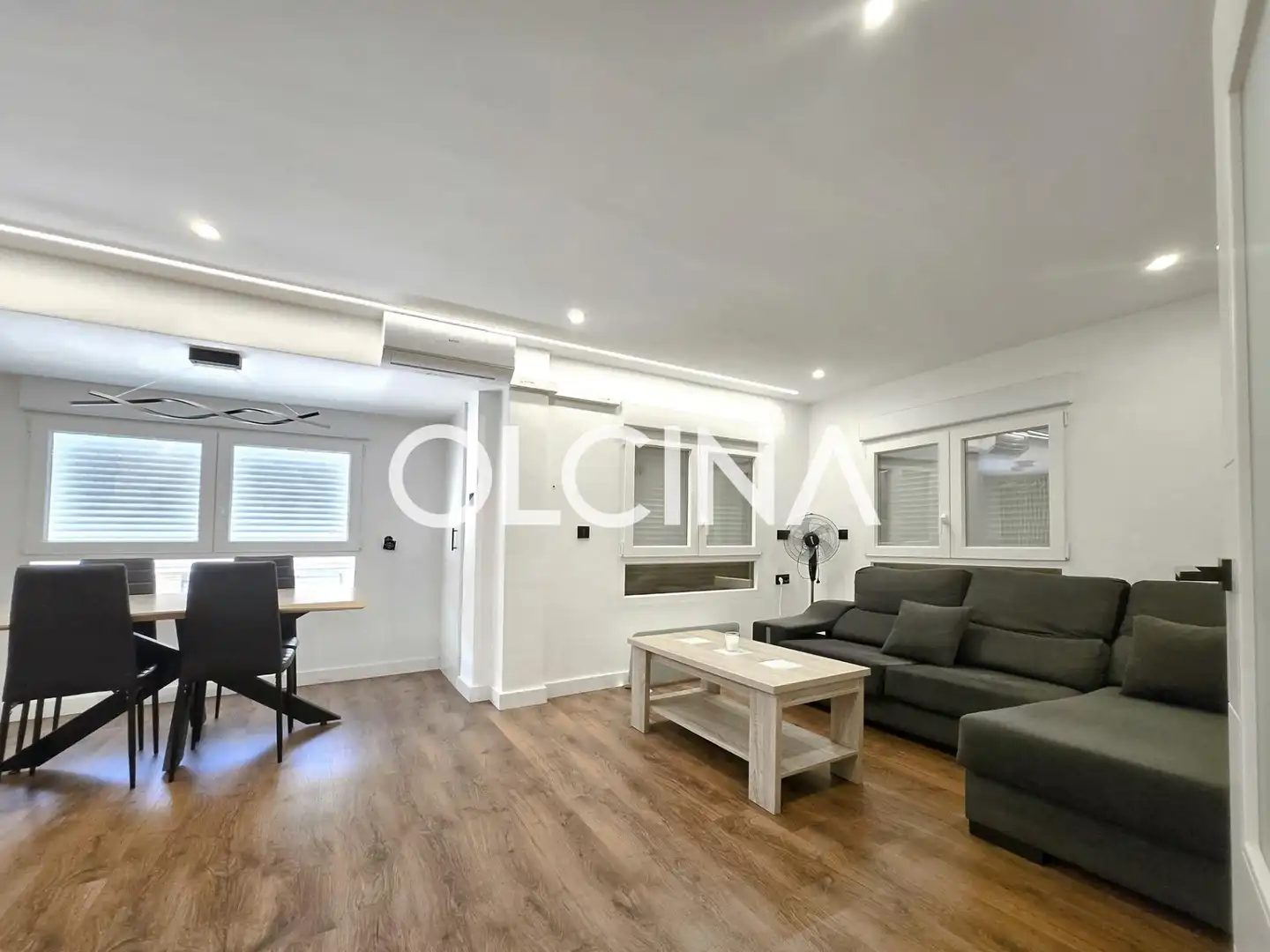 Living room of Flat for sale in Alcoy / Alcoi  with Air Conditioner and Balcony
