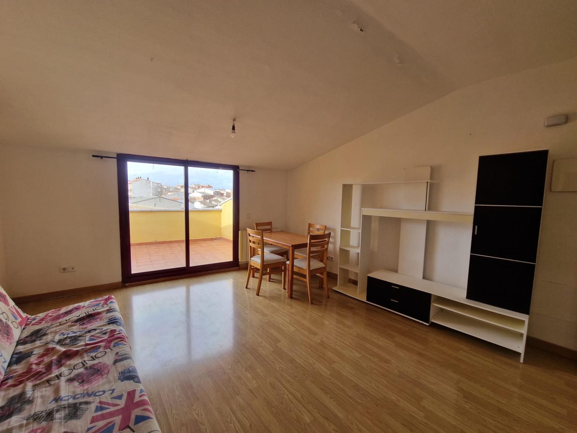 Sala d'estar de Àtic en venda en Camarena amb Aire condicionat i Terrassa