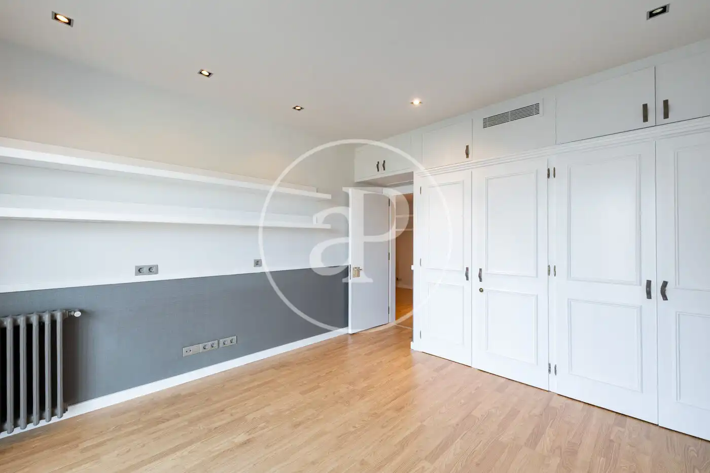 Bedroom of Flat for rent in Barcelona  with Air Conditioner, Heating and Terrace