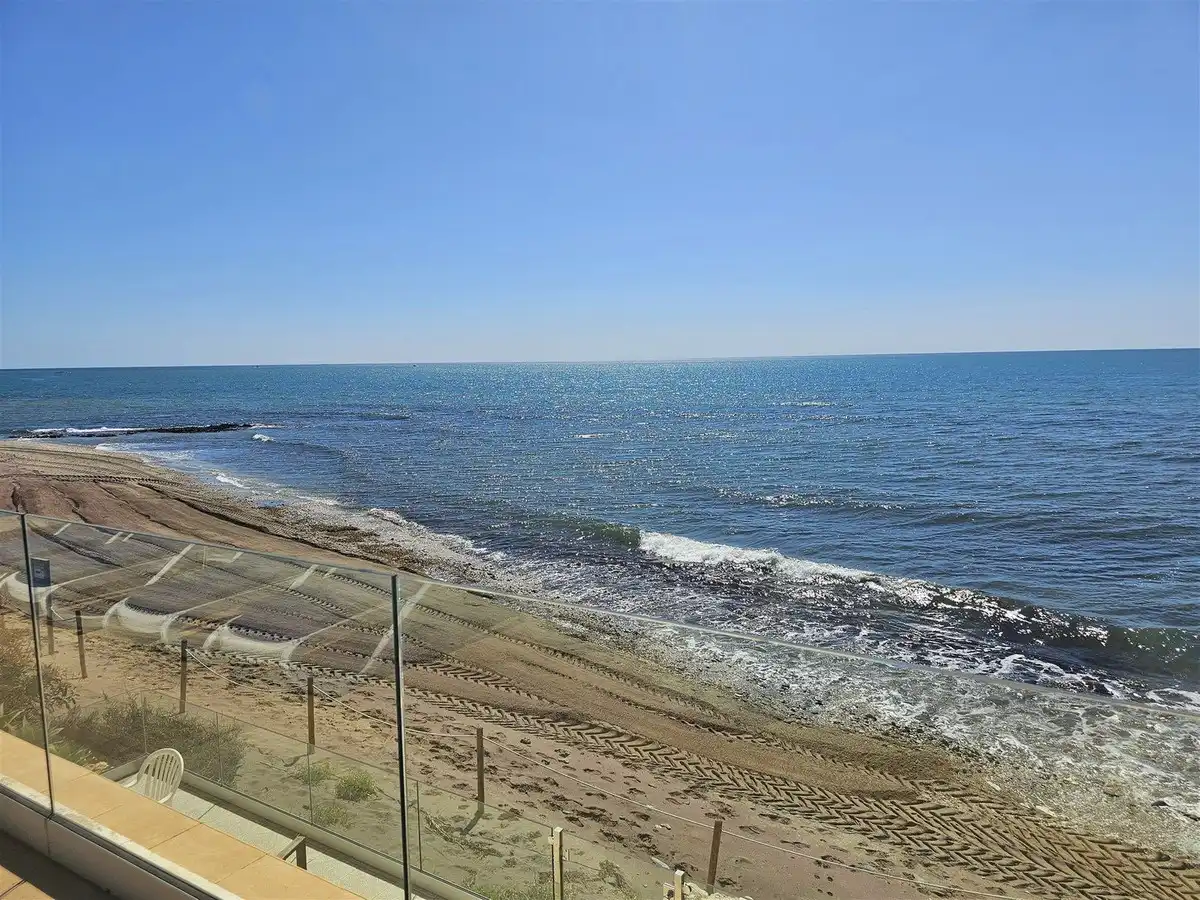 Casa o xalet en venda a Calle Playa del Chaparral, 19, El Faro de Calaburra - Chaparral