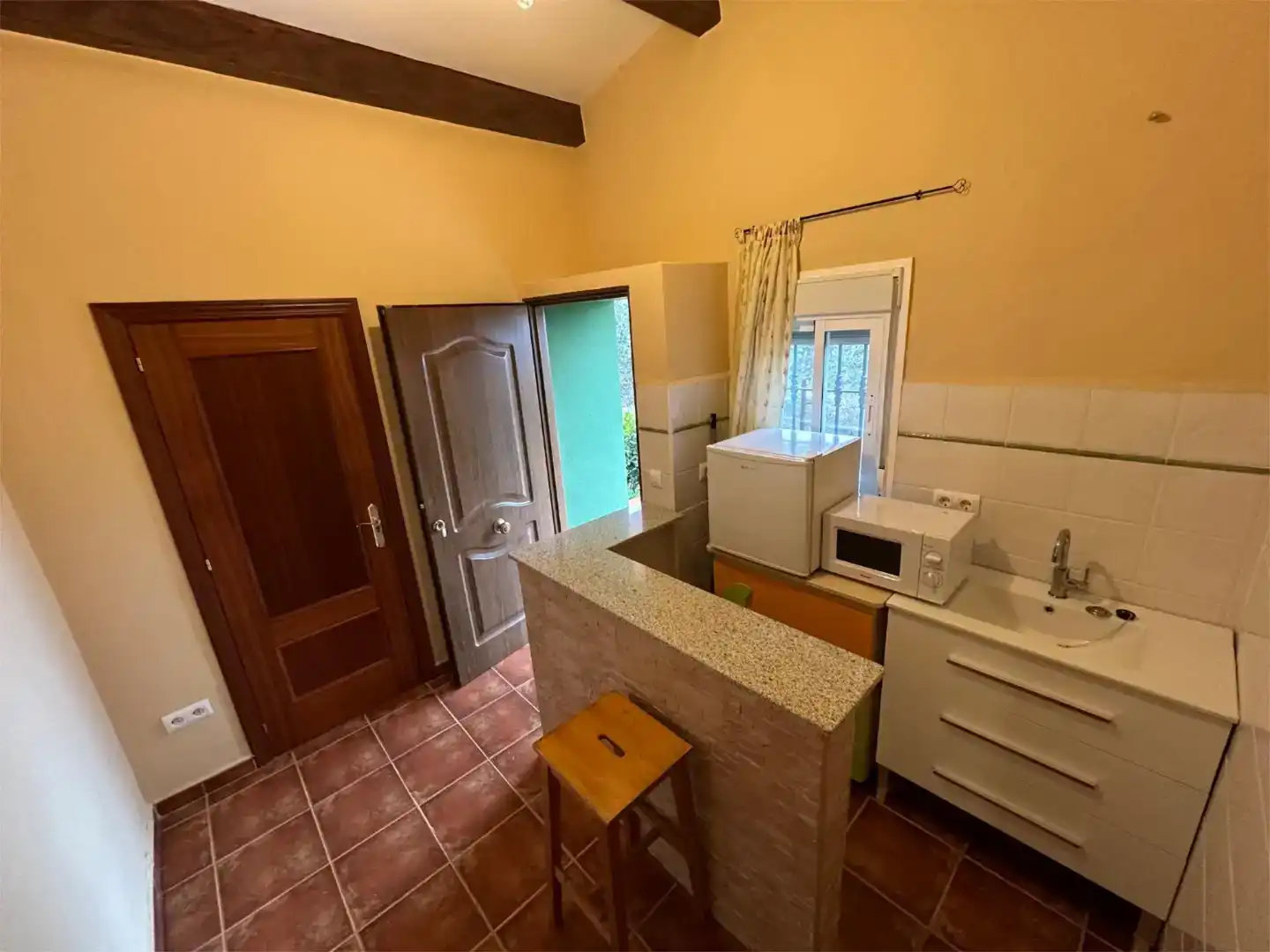 Küche von Wohnung zur Miete in Valverde de Leganés mit Klimaanlage, Privatgarten und Schwimmbad