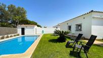 Jardí de Casa o xalet en venda en Chiclana de la Frontera amb Aire condicionat, Jardí privat i Traster