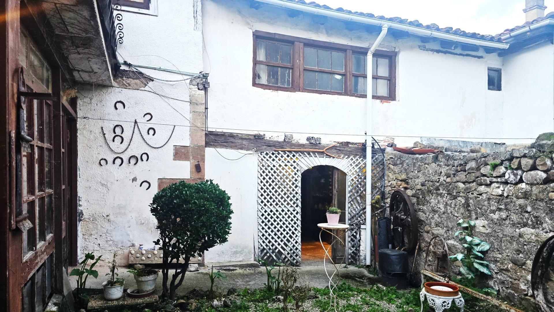 Exterior view of House or chalet for sale in Molledo  with Private garden, Terrace and Storage room