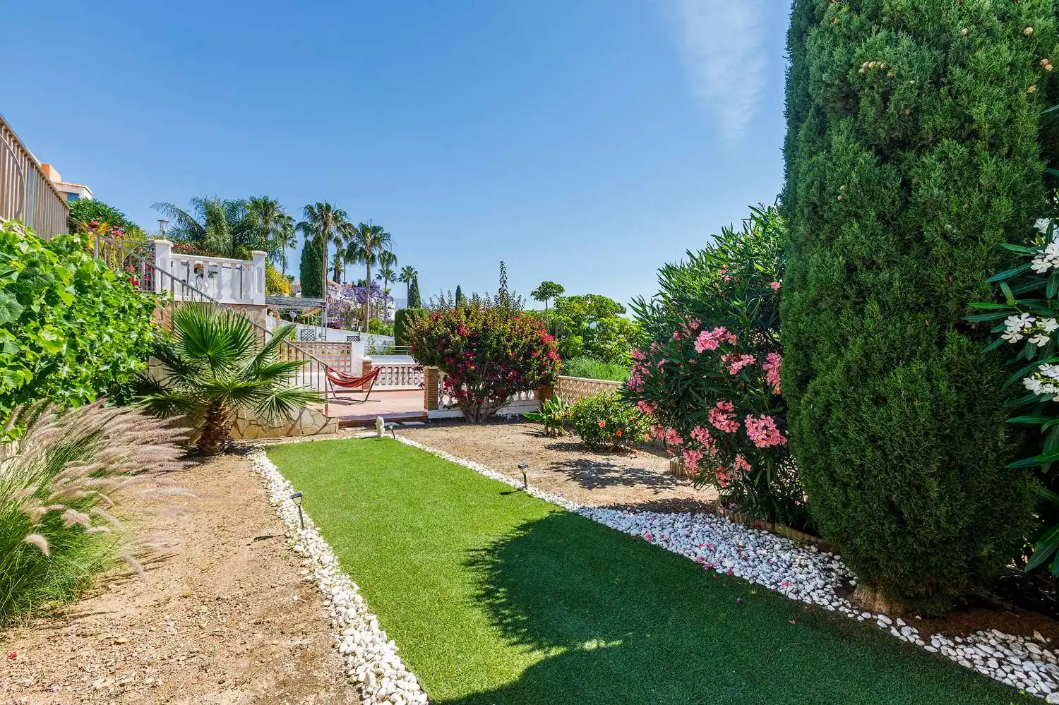 Jardí de Casa o xalet en venda en Vélez-Málaga amb Aire condicionat, Traster i Internet