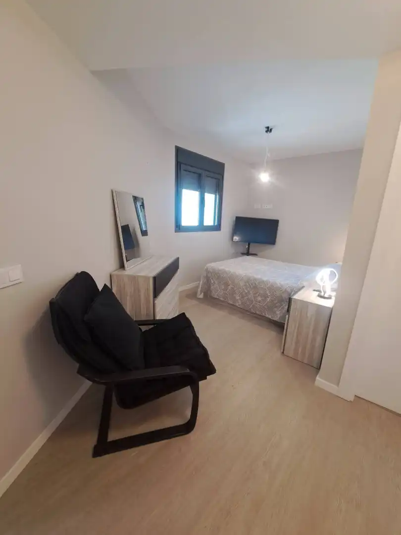 Flat for rent in Calle Emilio Prados, 2, Los Rios