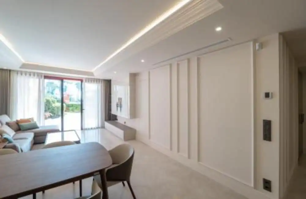 Dining room of Ground floor for rent in Estepona  with Air Conditioner, Terrace and Storage room