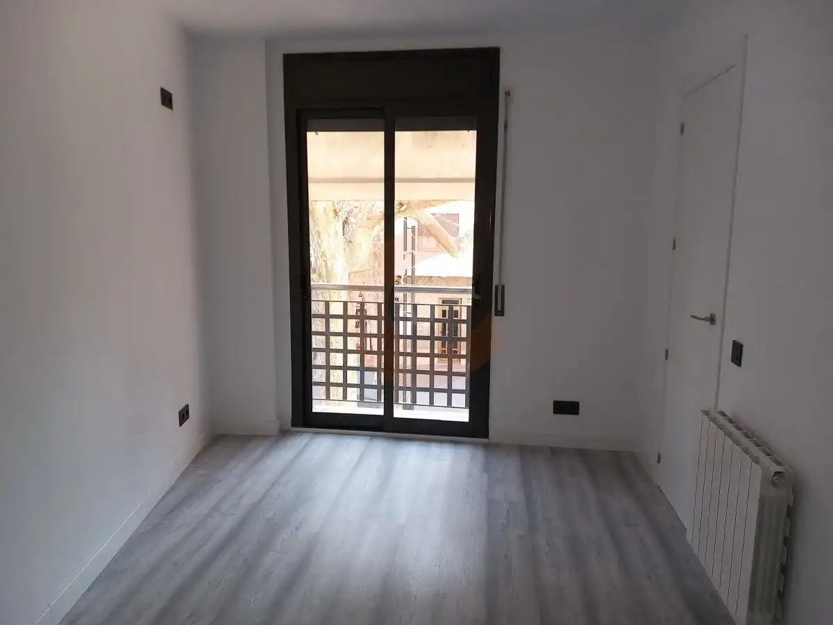 Bedroom of Flat for sale in El Vendrell  with Air Conditioner, Heating and Parquet flooring
