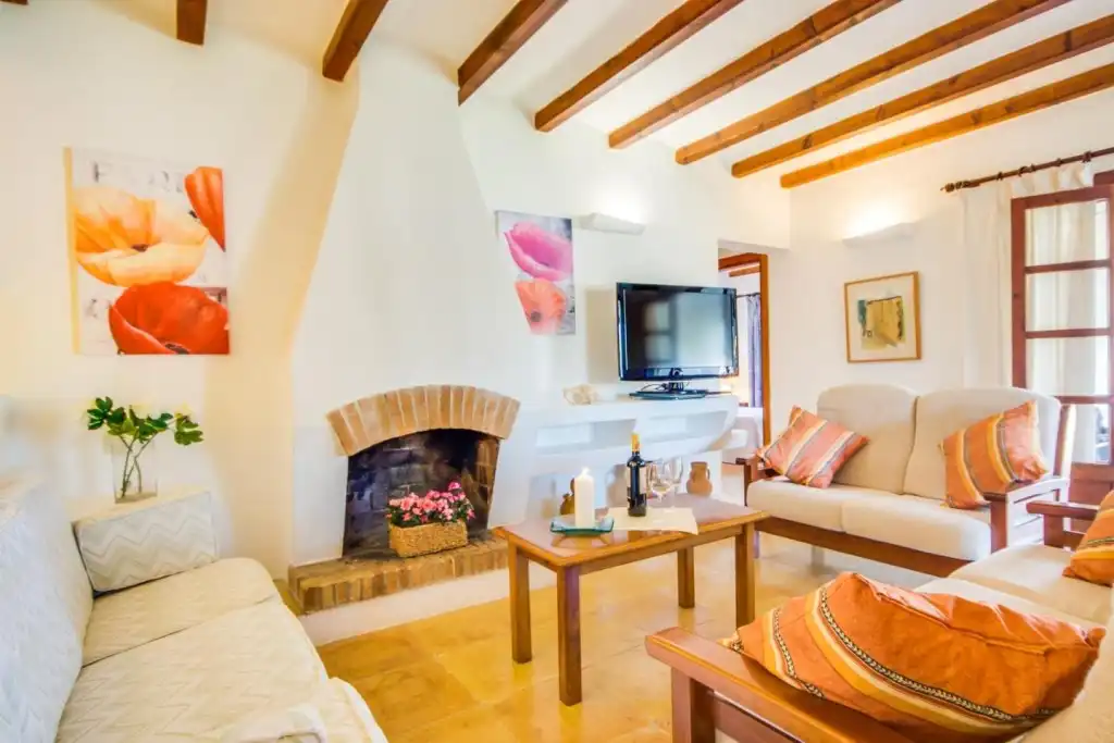 Sala d'estar de Finca rústica en venda en Alcúdia amb Jardí privat, Terrassa i Piscina
