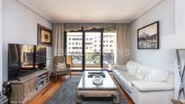 Sala d'estar de Apartament en venda en Alcobendas amb Aire condicionat, Calefacció i Parquet