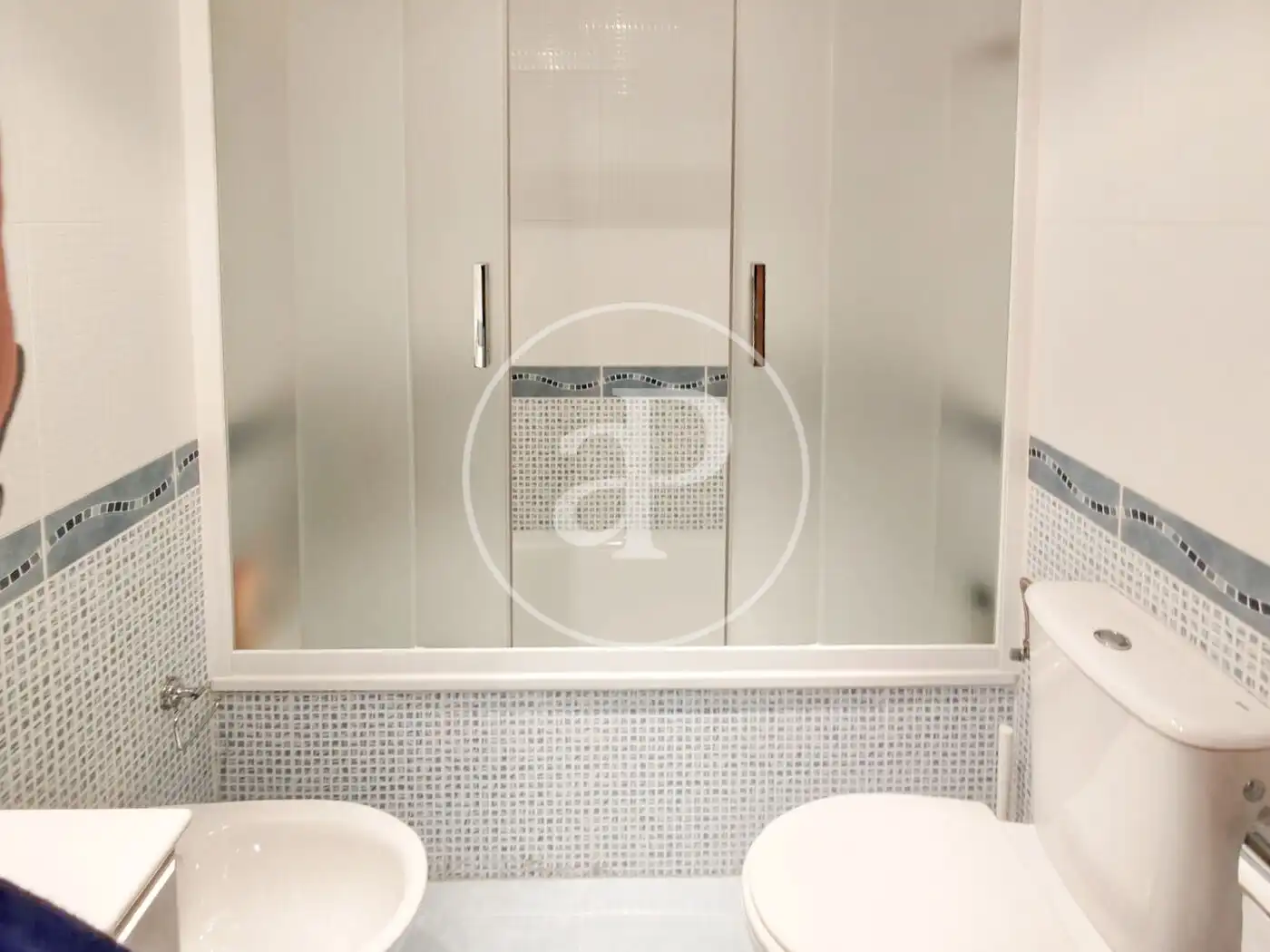 Baño de Piso de alquiler en Valencia con Aire acondicionado, Calefacción y Terraza