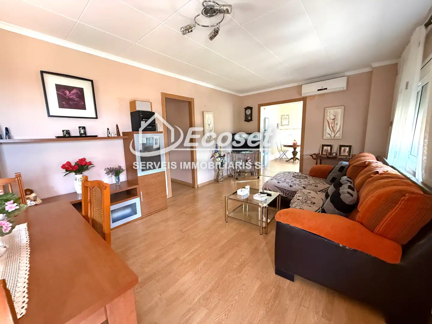Sala de estar de Casa o chalet en venta en Vallirana con Calefacción, Jardín privado y Terraza