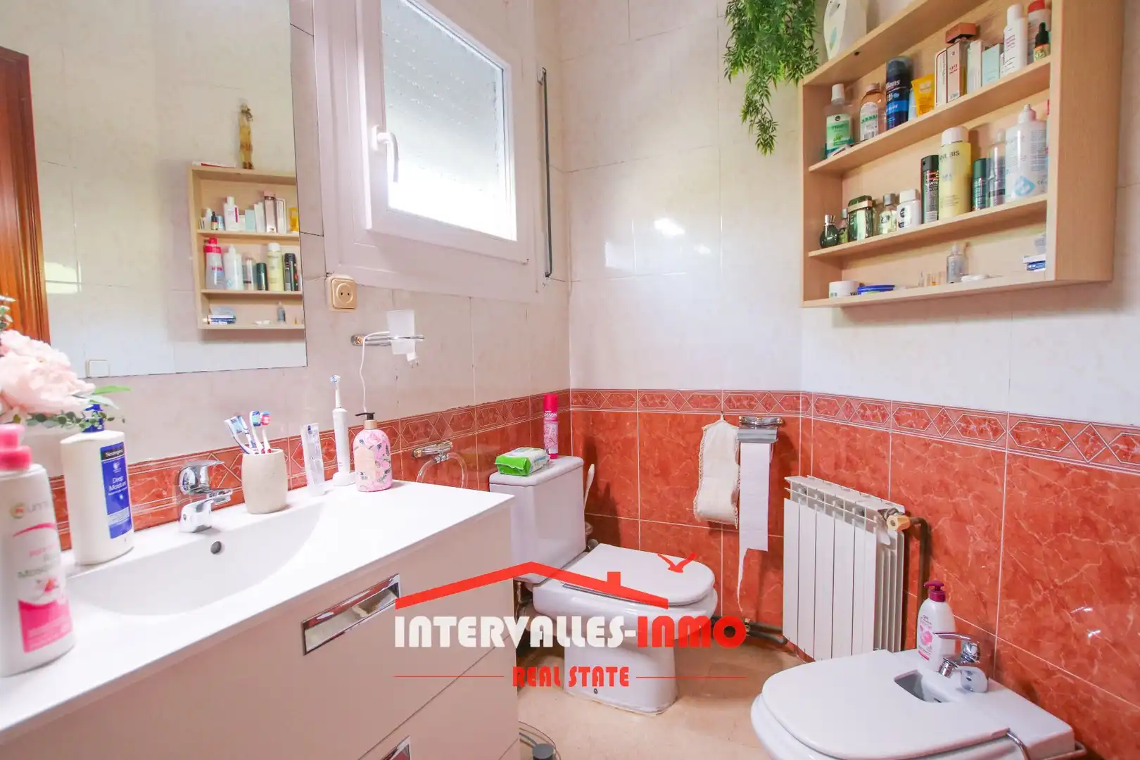 Bathroom of Houses for sale in Bigues i Riells del Fai  with Air Conditioner, Heating and Private garden