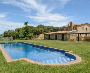 Piscina de Casa adosada en venda en Castell-Platja d'Aro amb Piscina