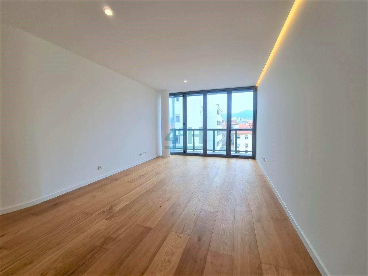 Sala d'estar de Pis de lloguer en Ourense Capital  amb Calefacció i Balcó