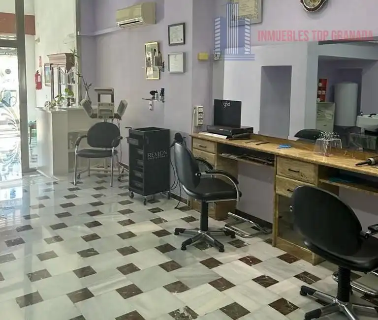 Locale commerciale in vendita a SAN PABLO 33, imagen 2