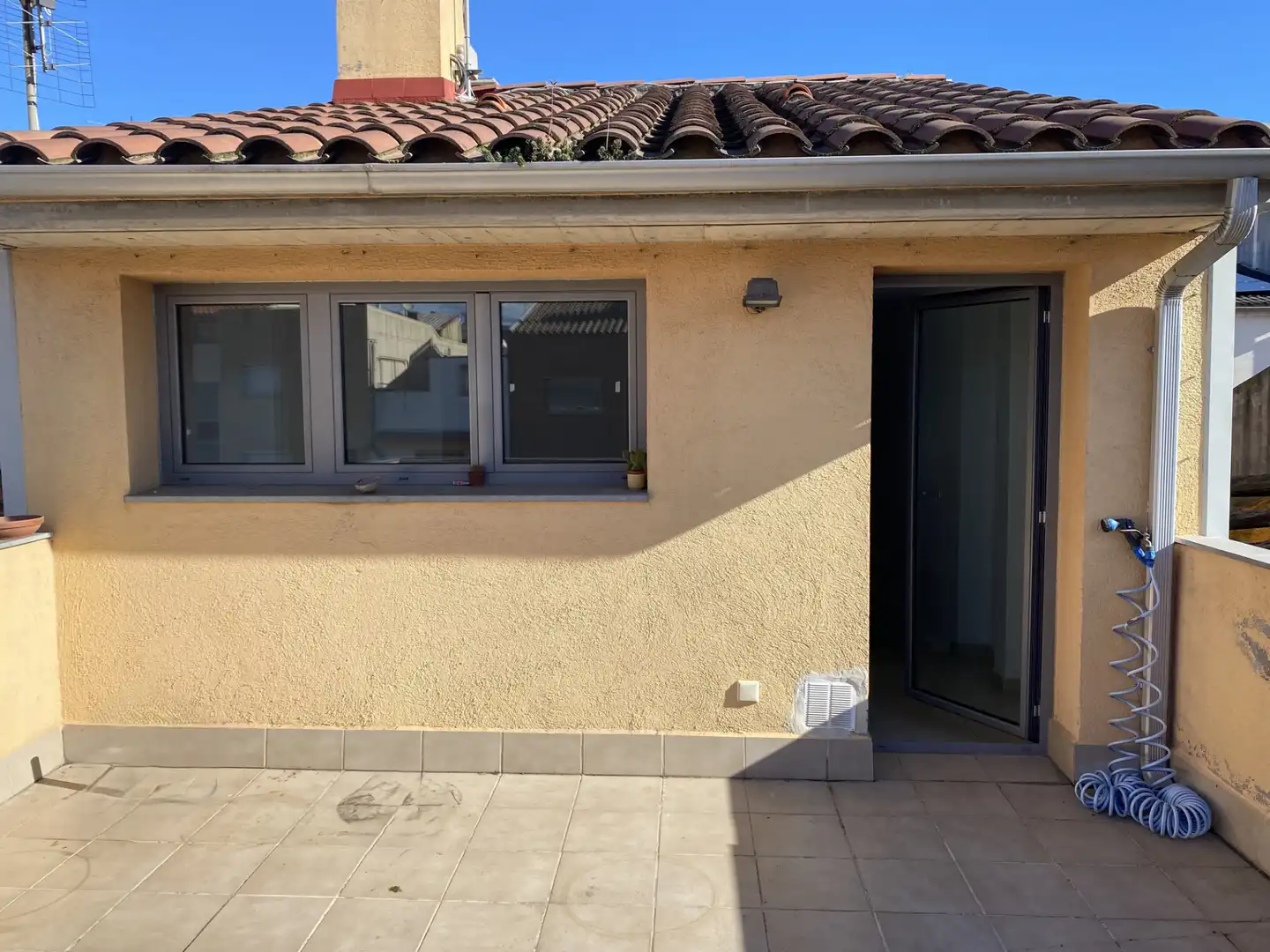 Vista exterior de Dúplex en venta en Granollers con Calefacción, Terraza y Balcón