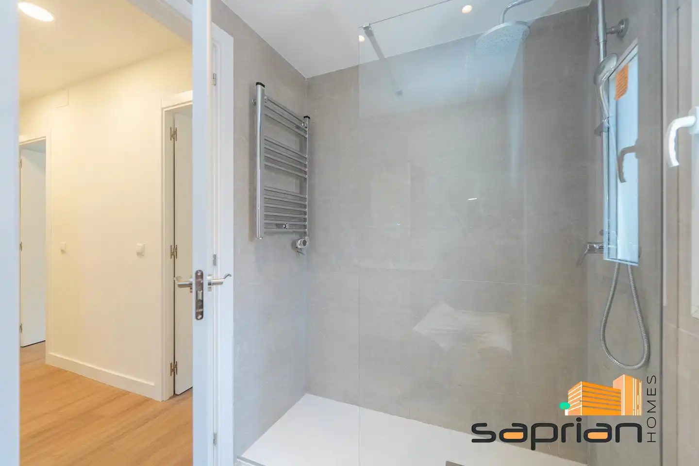 Badezimmer von Erdgeschoss zum Verkauf in Pozuelo de Alarcón mit Heizung und Gemeinschaftspool