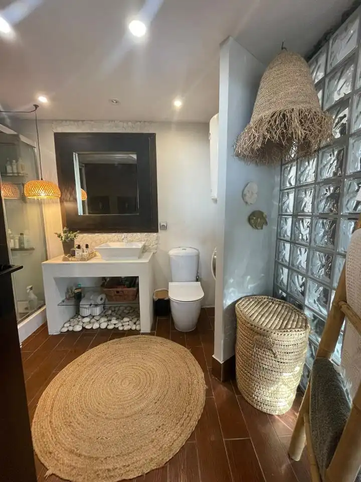 Bathroom of Attic for rent in Mutxamel  with Air Conditioner, Terrace and Furnished