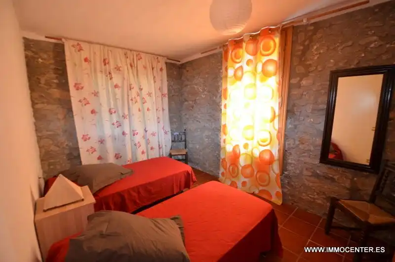 Casa con jardín en venta en Palau-saverdera, imagen 4
