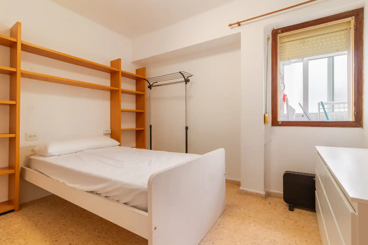 Bedroom of Flat for sale in Sagunto / Sagunt  with Air Conditioner, Heating and Storage room
