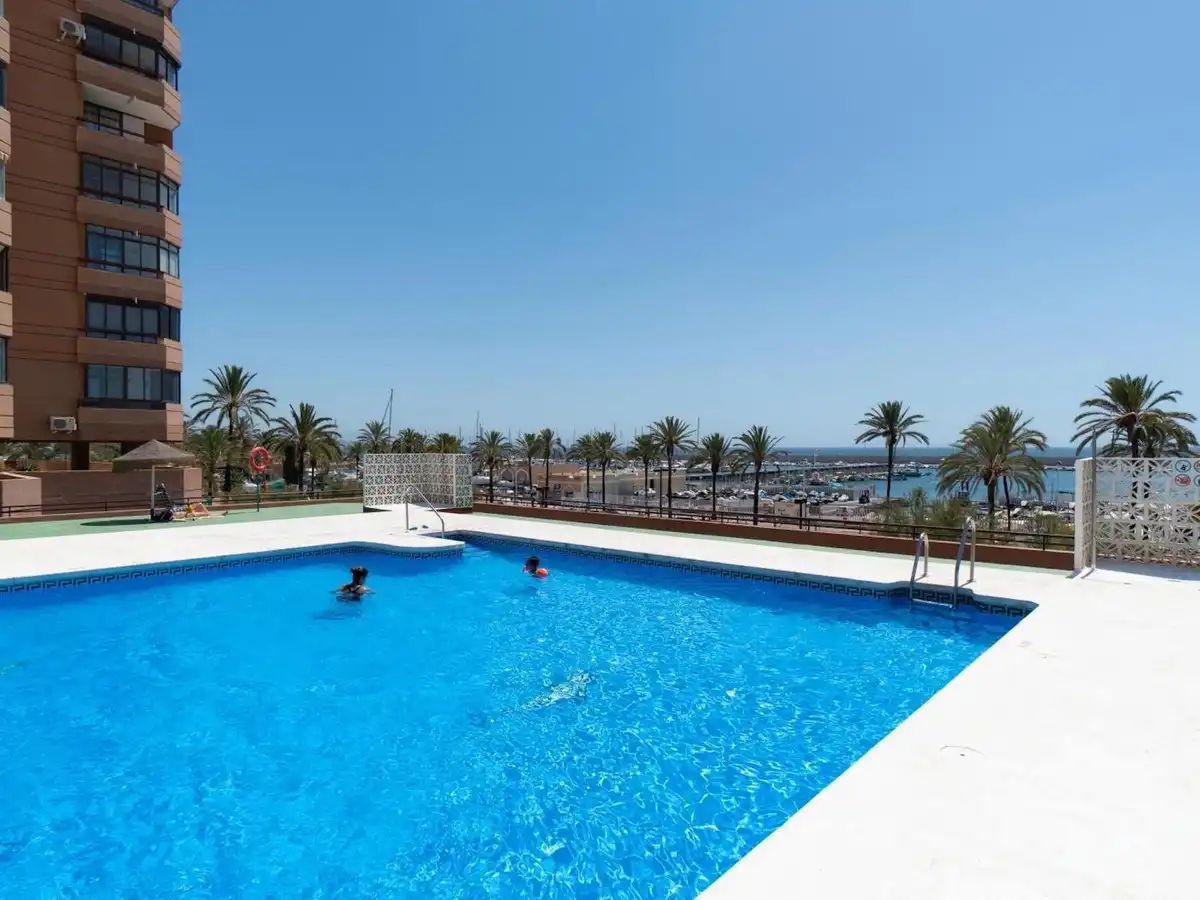 Habitatge amb piscina en venda a Puerto Deportivo