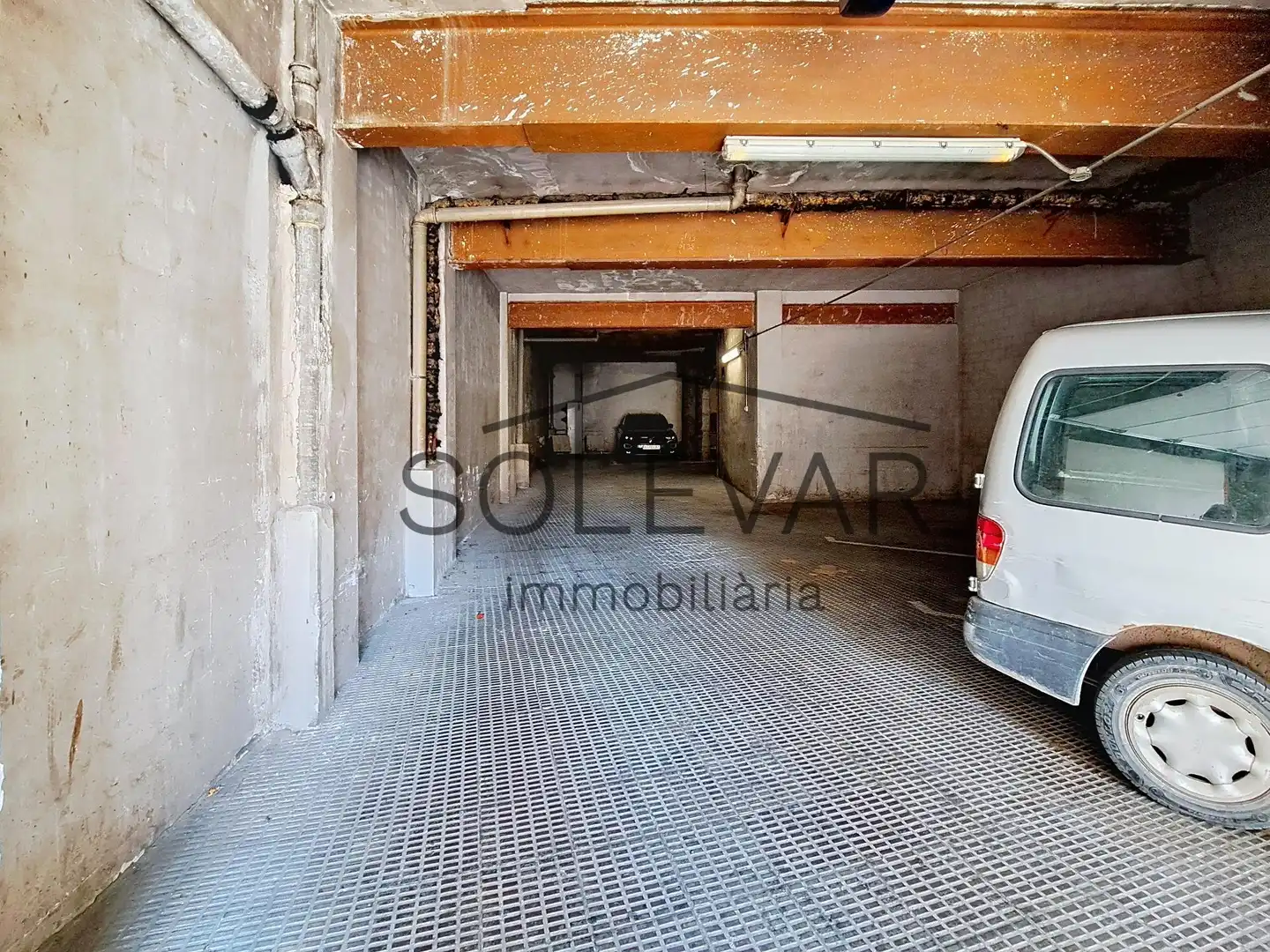 Parkplatz von Wohnung zum Verkauf in Tremp mit Heizung und Balkon