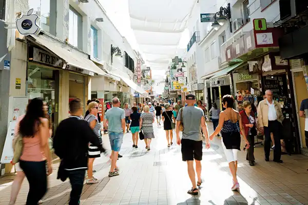 Außenansicht von Geschaftsraum zur ubertragung in Torremolinos mit Klimaanlage und Möbliert