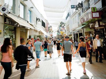 Locale commerciale in cessione a Calle San Miguel