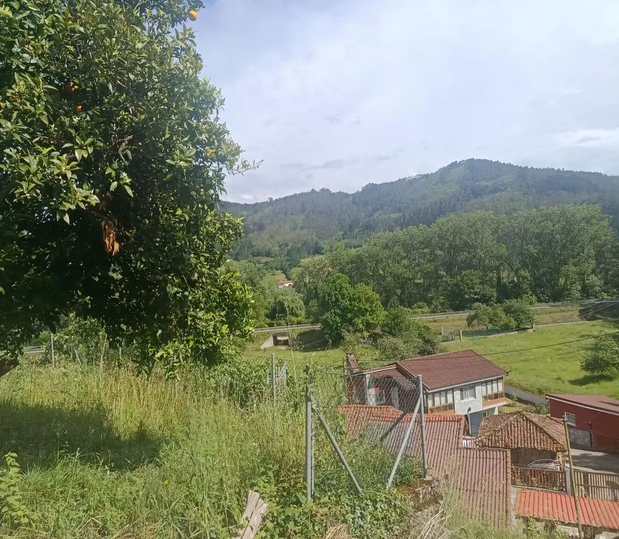 Finca rústica en venda en Pravia amb Jardí privat, Moblat i Forn