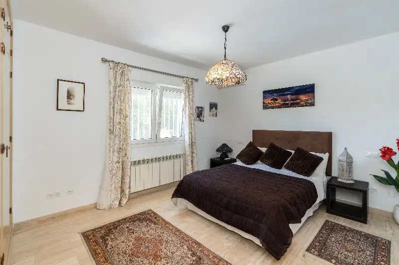 Chalet con piscina en venta en Elviria - Cabopino, imagen 22