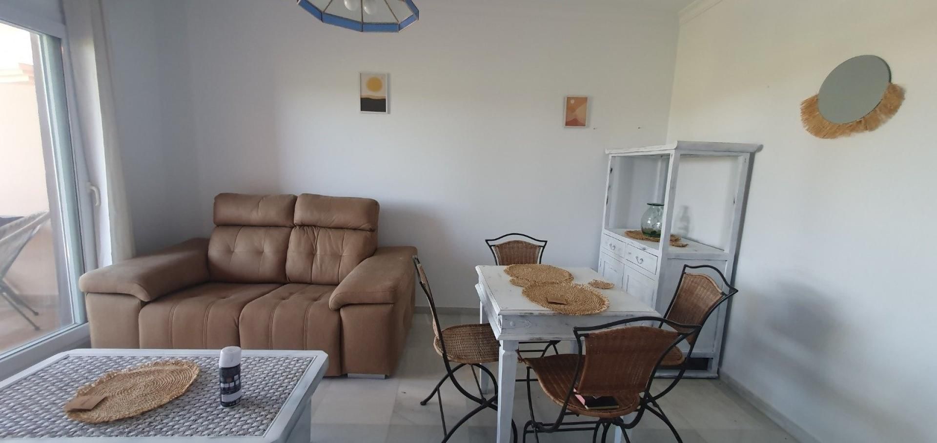 Sala d'estar de Apartament en venda en Chiclana de la Frontera amb Calefacció