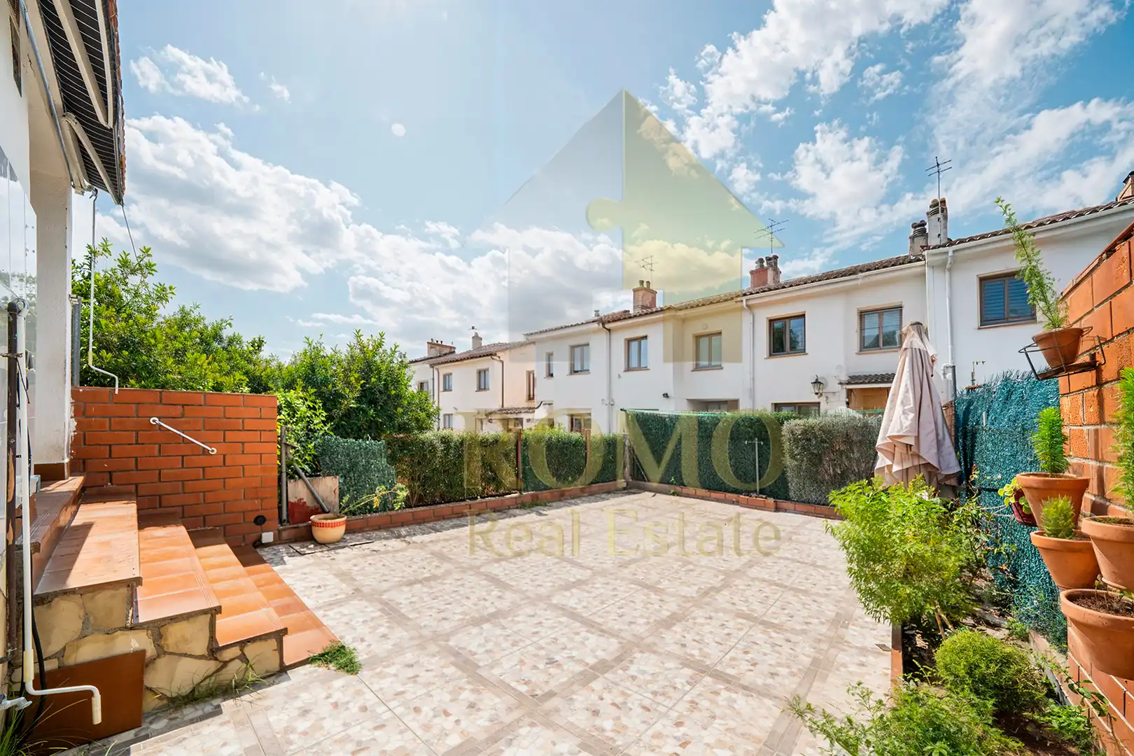 Jardín de Casa adosada en venta en Santa Perpètua de Mogoda con Balcón