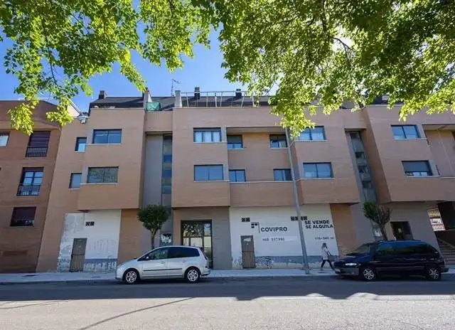 Vista exterior de Àtic en venda en Zamora Capital  amb Traster