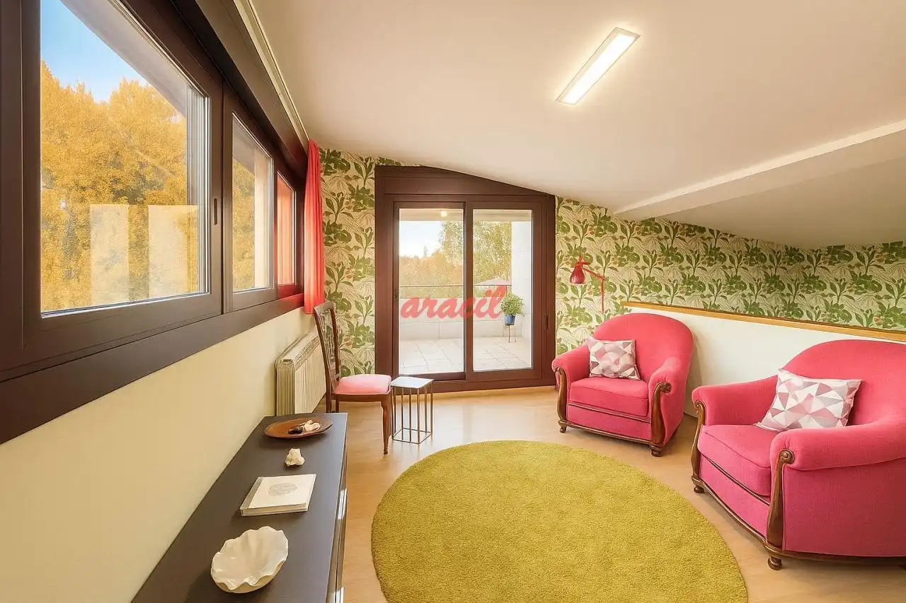 Sala de estar de Casa o chalet en venta en Ourense Capital  con Calefacción, Jardín privado y Terraza