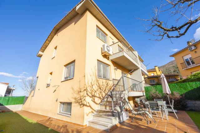 Casa adosada en Venta en Les Preses