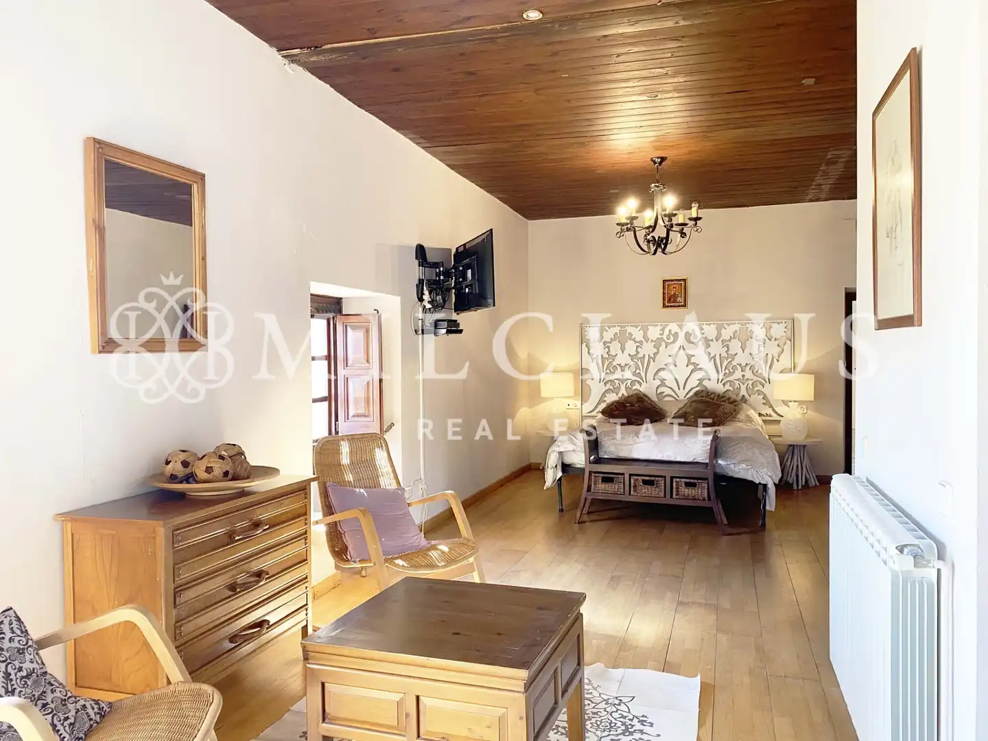 Sala d'estar de Finca rústica en venda en Talamanca amb Aire condicionat, Calefacció i Jardí privat