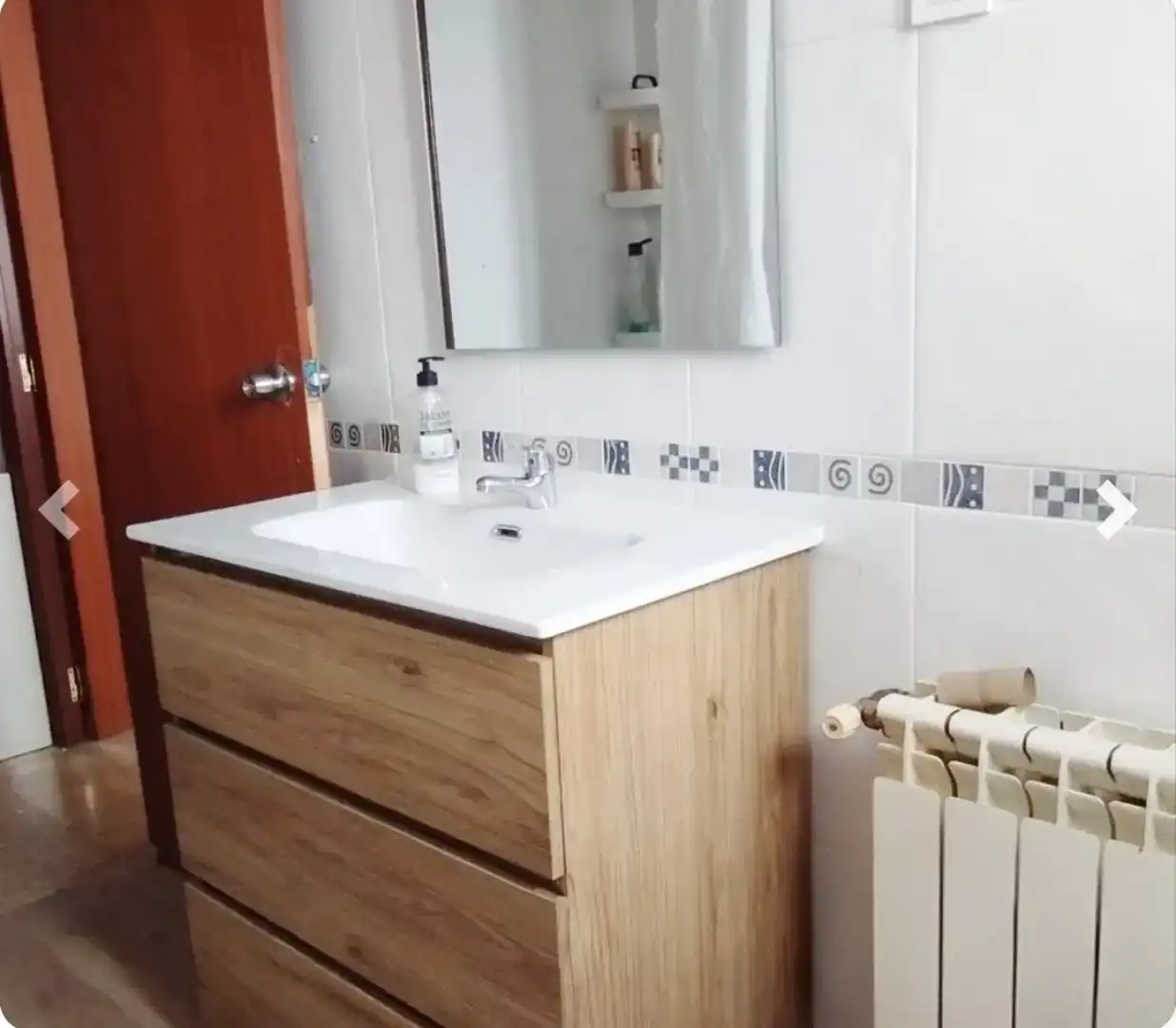 Baño de Piso para compartir en Tarragona con Amueblado, Lavadora y Microondas